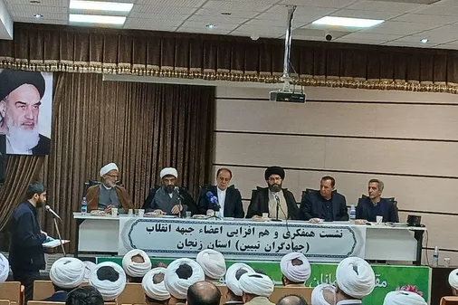 جبهه فرهنگی باید در برابر روایت&zwnj;سازی دشمن تقویت شود