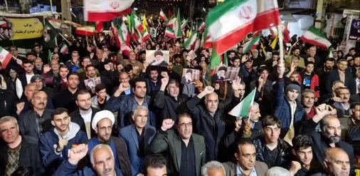 سنگ ببارد از آسمان،هستیم کف خیابان