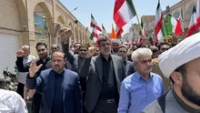حضور استاندار یزد و جمع کثیری از مردم و مسوولین در راهپیمایی جمعه خشم