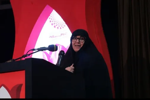 زنان قهرمان ما مشوق و&zwnj; موید رزمندگان ما بودند