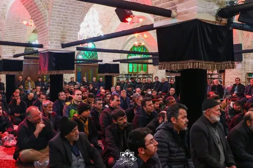 برگزاری مراسم&zwnj; عزاداری حضرت آیت الله العظمی سیدعلی خامنه&zwnj;ای با حضور استاندار زنجان و جمع کثیری از مردم زنجان در مسجد زینبیه اعظم