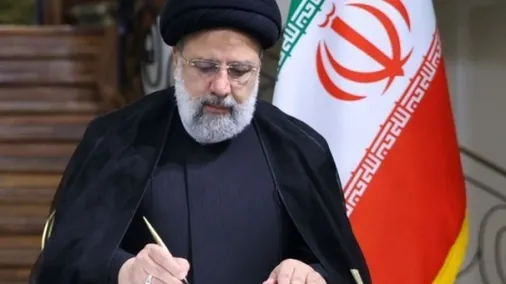 پیام&zwnj;&zwnj;های تبریک رئیس جمهور به فرماندهان کل ارتش و سپاه