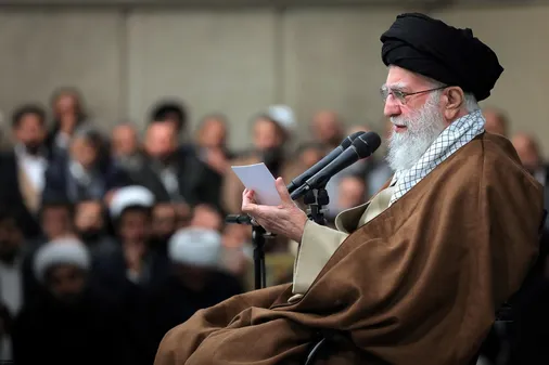 دیدار مداحان اهل&zwnj;بیت علیهم&zwnj;السلام با رهبر انقلاب
