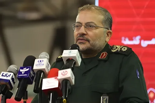 با پیروزی انقلاب اسلامی، موازنه قدرت جهانی تغییر یافت