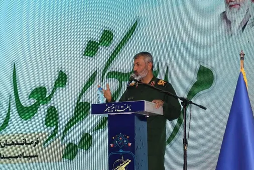 تمرکز دشمن در جنگ سیاسی بر امنیت است