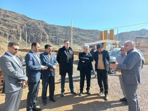 بازدید مسئولین استانی و رئیس دانشگاه علوم پزشکی لرستان از پروژه بیمارستان ۶۱۵ تختخوابی نیایش خرم&zwnj;آباد