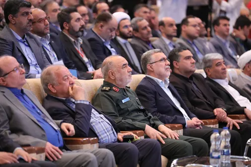 همایش ملی درس آموخته های کرونا با حضور وزیر محترم بهداشت و فرمانده محترم سپاه برگزار شد