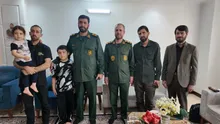 دیدار فرمانده سپاه حضرت روح‌الله استان مرکزی با خانواده شهید محمد سعیدی‌نیا