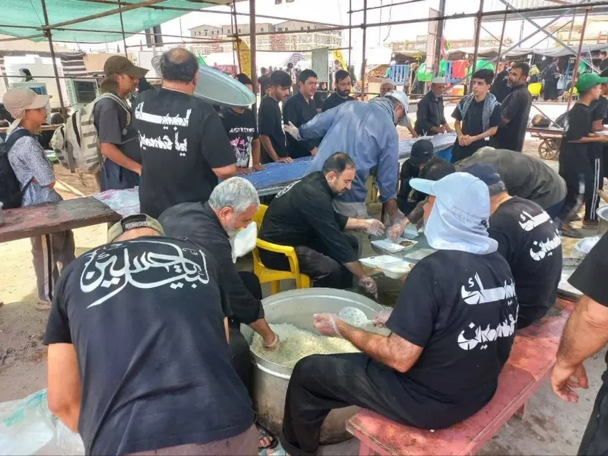 خدمت‌رسانی گسترده قرارگاه کربلا نیروی زمینی سپاه به زائران اربعین در مرزهای خوزستان