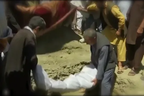 اساس مشکل در منطقه ما ناشی از حضور کسانی است که دم از صلح و آرامش می زنند