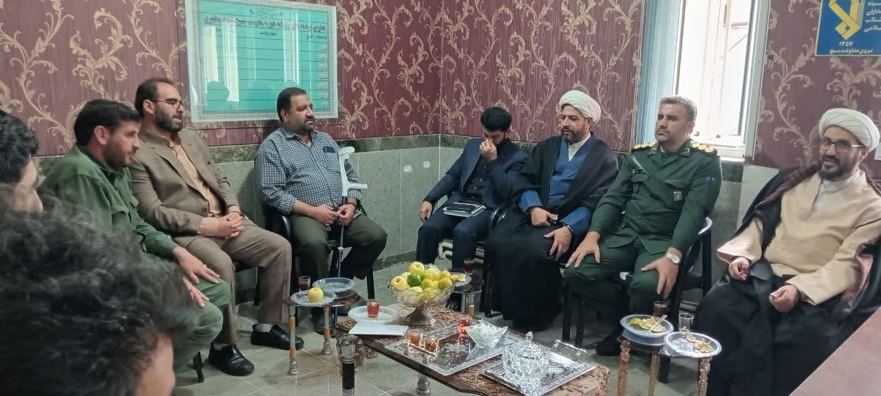 سرکشی مسئول دفتر نمایندگی ولی‌فقیه در سپاه کرمانشاه از حوزه مقاومت شهید مطهری اسلام‌آبادغرب