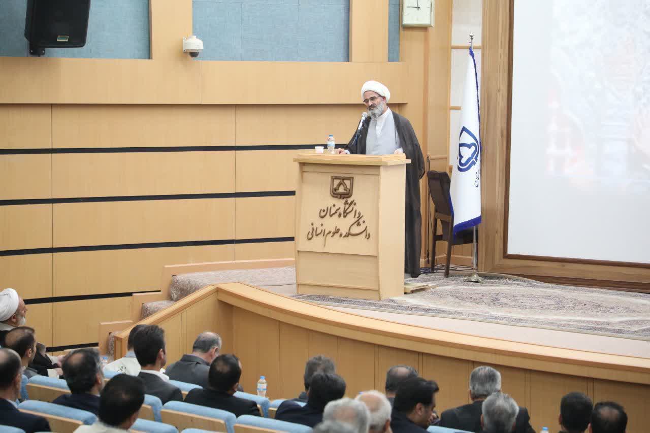 حضور سردار شوقانی در آیین تجلیل از موکبداران و پیرغلامان اربعین حسینی ۱۴۰۵ استان سمنان حضور سردار شوقانی در آیین تجلیل از موکبداران و پیرغلامان اربعین حسینی ۱۴۰۵ استان سمنان