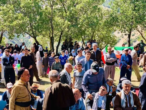 همایش پیاده&zwnj;&zwnj;روی خانوادگی در شهر باینگان برگزار شد