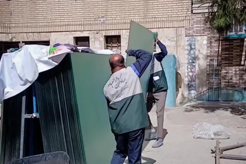 گزارش استقرار و شروع به کار گروه چهارم جهادی برکت حضرت علی اکبر(ع) شهرستان ابرکوه در تهران و کمک به هموطنان به صورت جهادی