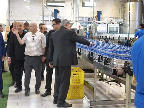 بازدید مشترک  واحد تولیدی آب معدنی در رودبار با هدف حمایت از تولید و تثبیت اشتغال