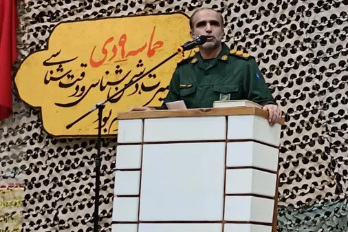 مردم به دلیل مشکلات اقتصادی از نظام و انقلاب جدا نمی&zwnj;شوند