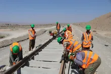 ثبت رکورد جدید در احداث ریل پروژه راه‌آهن چابهار ـ زاهدان
