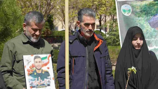 نهال انقلاب اسلامی امروز به بار نشسته است