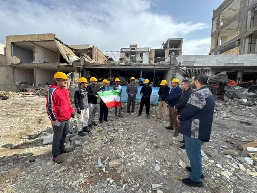 آواربرداری و پاکسازی شهرک وحدت شهرستان فردیس، توسط گروه جهادگران مردمی