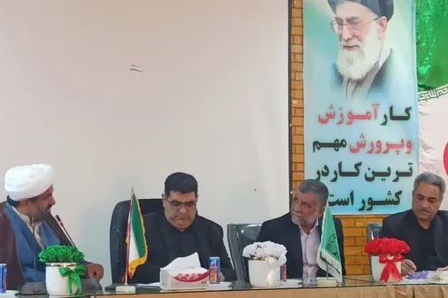 نسل جدید انقلاب، سازندگان پهپاد و علم نانو هستند