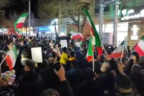 تجلی شور و شعور ولایی در بام ایران