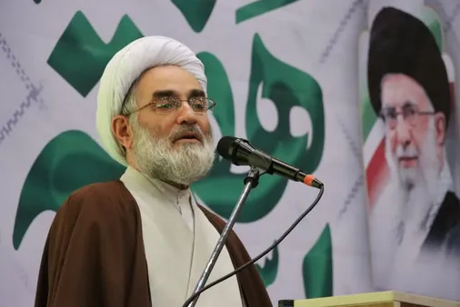 رمز ماندگاری بسیج ایمان، بصیرت و ولایت&zwnj;پذیری است