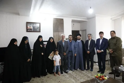 دیدار با خانواده&zwnj;های معظم شهیدان بهاالدینی و کبیری به مناسبت گرامیداشت هفته دفاع مقدس