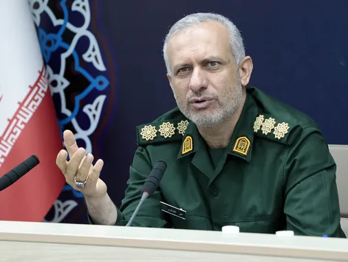 سپاه و بسیج در کنار همه دولت&zwnj;ها برای پیشبرد اهداف انقلاب اسلامی هستند
