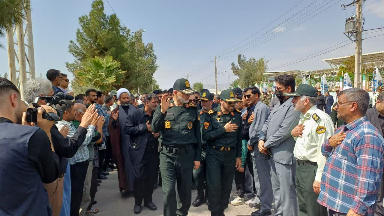 قدردانی خانواده شهیده دکتر افتخاری و مسئولان از حضور باشکوه مردم