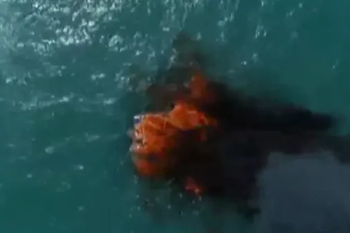 The Zionist regime's flag was set on fire in the Persian Gulf