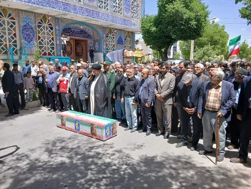تشییع پیکر مطهر شهید حمید خانی در بروجن