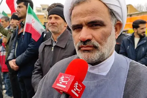 امروز روز غدیر انقلاب اسلامی و تجدید بیعت دوباره مردم با ولایت و رهبری است