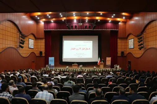 نشست بصیرتی بسیجیان جامعه کشاورزی با عنوان &laquo;۸سال دفاع ، ۱۲ روز اقتدار&raquo; برگزار شد