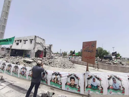 تجدید میثاق رزمندگان تیپ نیروی مخصوص میرزاکوچک&zwnj;خان سپاه با شهدای دانش&zwnj;آموز &laquo;جنگ رمضان&raquo; در میناب