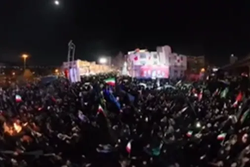 سومین شب خروش بی نظیر ملت غیور کرج در عزای قائد امت