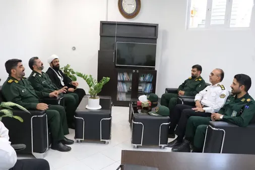 دیدار فرمانده و مسئول دفتر نمایندگی ولی فقیه در ناحیه مقاومت بسیج سپاه بیرجند با رییس پلیس راهور بیرجند