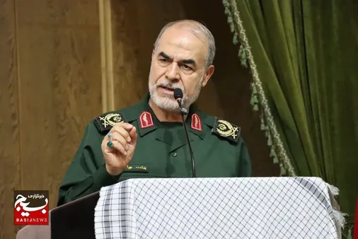 بسیج پیشگام خدمت&zwnj;رسانی مردمی و پاسدار انقلاب اسلامی است