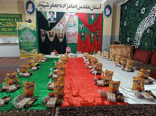 توزیع صد بسته معیشتی به مناسبت فرارسیدن هفته دفاع مقدس