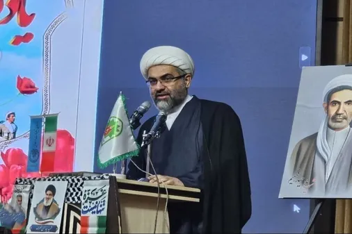 تا زمانی که صدای اذان و مفاهیم قرآن در جامعه جاری باشد، دشمنان راهی به ملت ایران نخواهند داشت