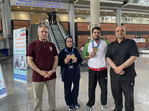 بازگشت افتخارآمیز قهرمانان پاراتیراندازی جهان به میهن/ استقبال از تکاور دلاور تیپ ۱۱۰ سلمان فارسی نیروی زمینی سپاه