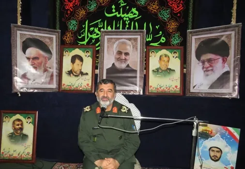 فرزندان خود را در مکتب شهدا پرورش دهیم