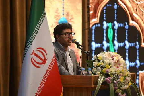 استان البرز کانون تپش ارادت به امام رئوف شد/ جشنواره عکس رضوی، تجلی پیوند میان هنر و سیره اهل&zwnj;بیت(ع) است