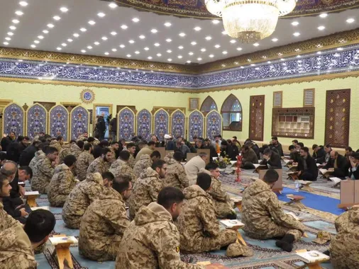 آیین محفل انس با قرآن کریم با قرائت قاریان ممتاز کشوری در حسینیه شهدای سپاه حضرت نبی اکرم (ص) برگزار شد
