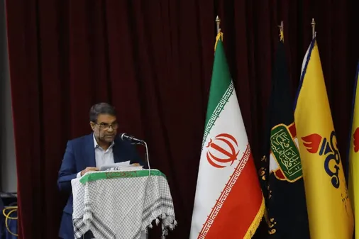 دیدار مسئولان و بسیجیان سیریک با امام جمعه شهرستان به مناسبت هفته دفاع مقدس