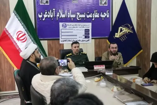 رسانه، خط مقدم نبرد امروز با دشمن است