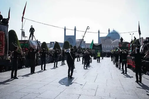 اصفهان در تاسوعای حسینی غرق در اندوه و ماتم علمدار کربلا شد