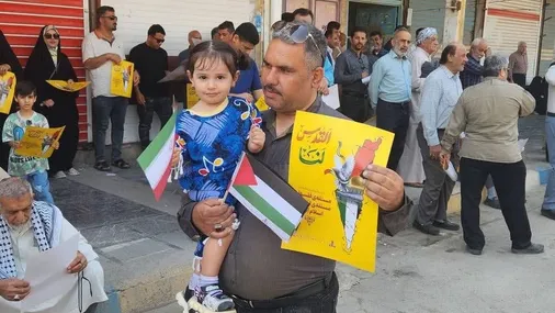 تجمع مردم آبادان برای راهپیمایی باشکوه روز قدس