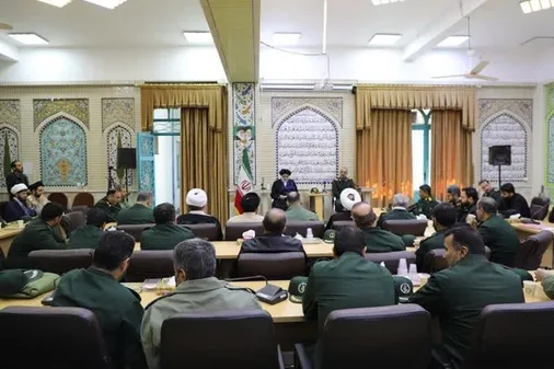 دیدار پاسداران سپاه حضرت قمربنی هاشم (ع) با نماینده ولی فقیه در استان