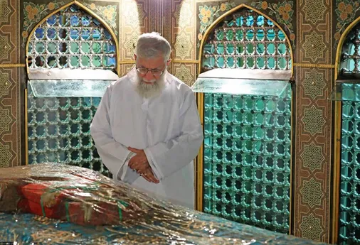 سروده شاعر چهارمحال و بختیاری در وصف میهمان امین حرم رضوی