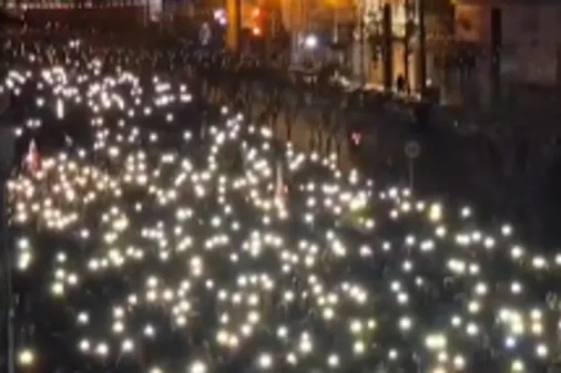 اینها از صبح زیر بمباران و سایه تهدید هستند؛ ولی انگار نه انگار